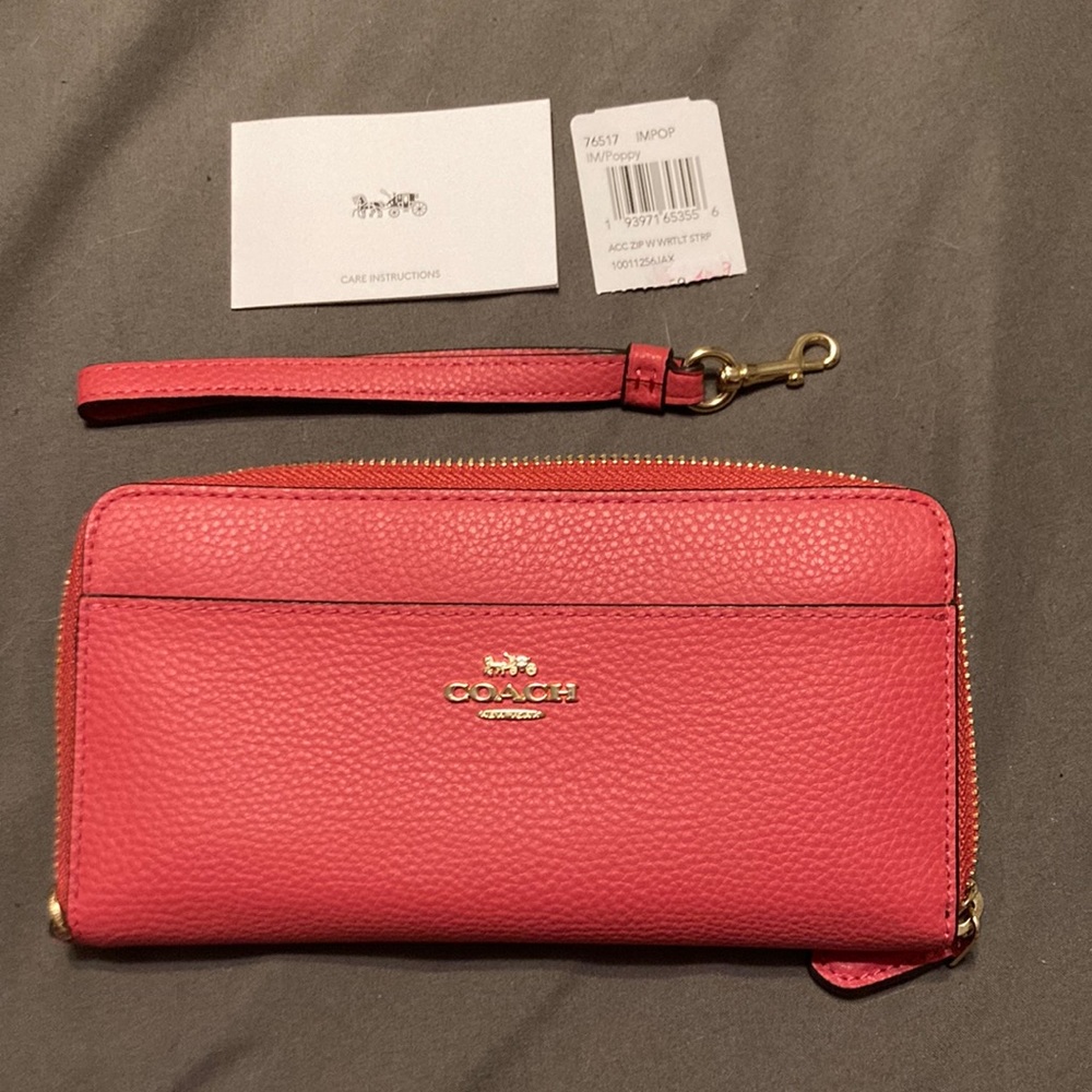 COACH full zip wallet with wristlet